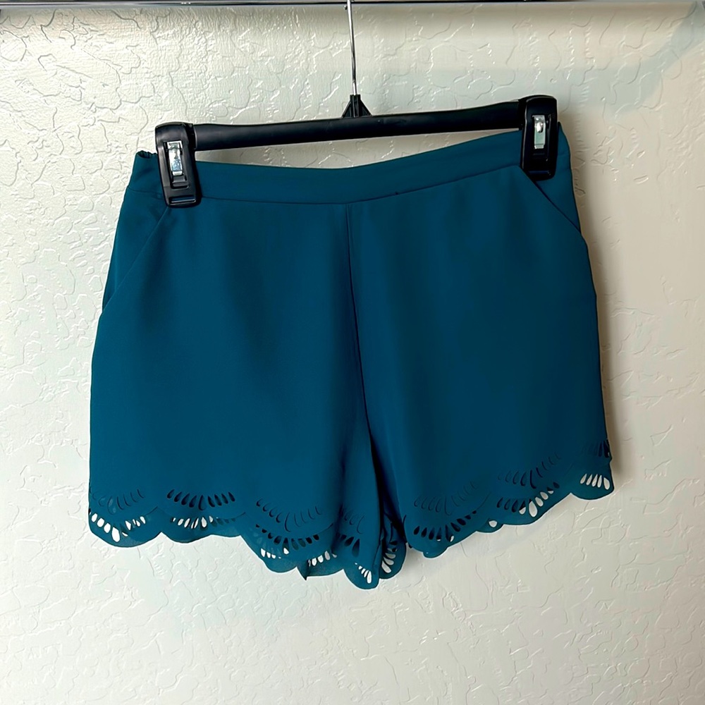 Scallop hem teal shorts